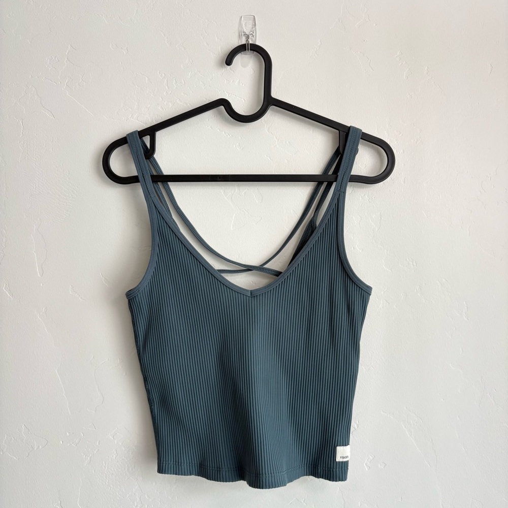 Vuori Rib Crop Tank Top blue
Size S - Picture 4 of 8